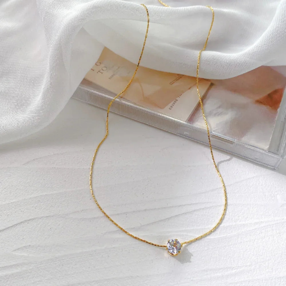 Minimalist Women's Necklace with Round Zirconia