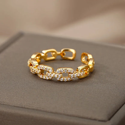 Geometric Ring with Zirconia