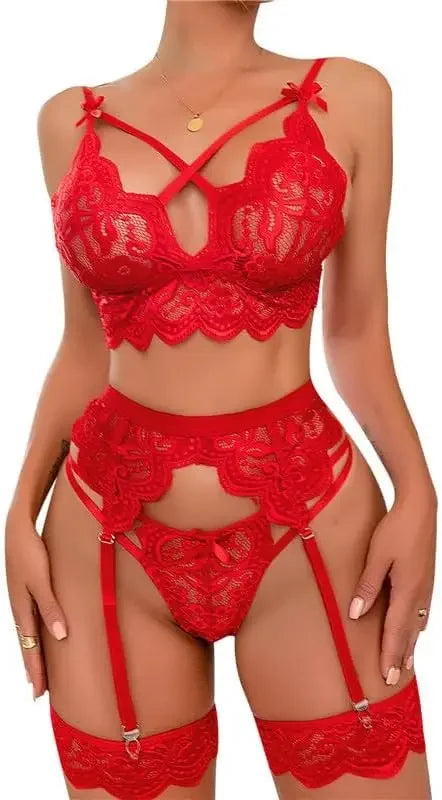 3-Piece Lingerie Set with Garter Belt – Lace and Elegant Design