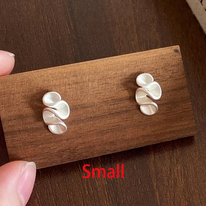 Twisted Flower Earring