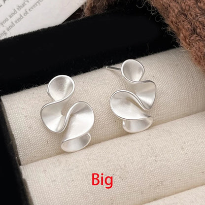 Twisted Flower Earring