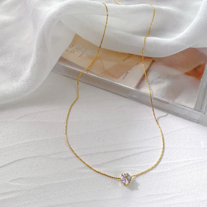 Minimalist Women's Necklace with Round Zirconia
