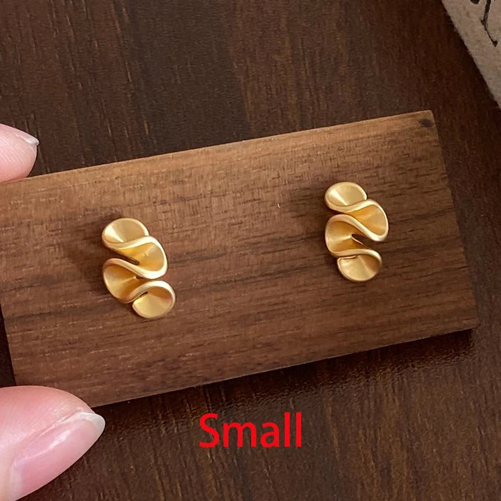 Twisted Flower Earring